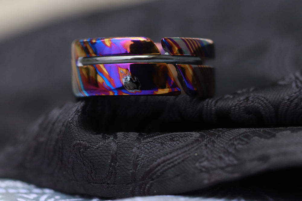 Titanium damascus timascus ring