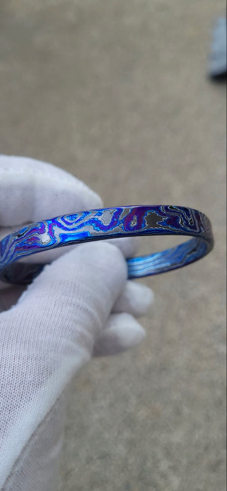Blue and purple 8-10mm timascus bangle, zrti bracelet