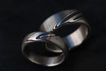Two Genuine Damascus ring set - Stainless steel Damascus damasteel "TRADITIONAL" woodgrain pattern with a twist rings! Damascus steel ring his and hers set