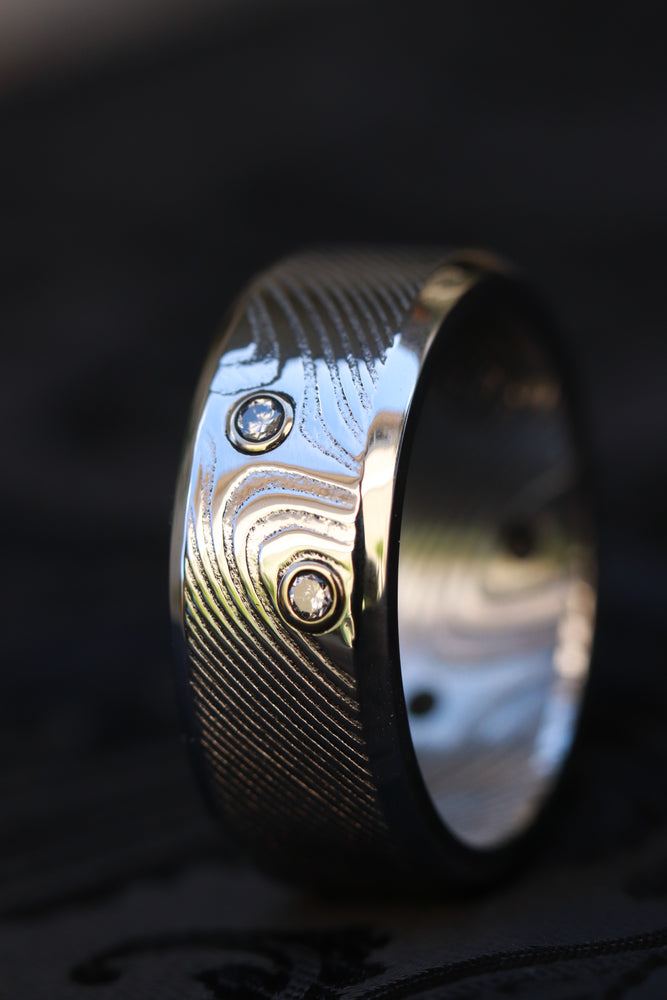 *new Wave pattern smooth edges - damasteel ring 8mm wide / 4 diamonds 14k gold customizable damascus steel gold