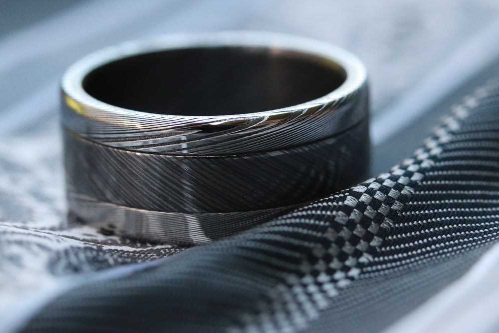 NbZr 10mm wide black zrti & damasteel band