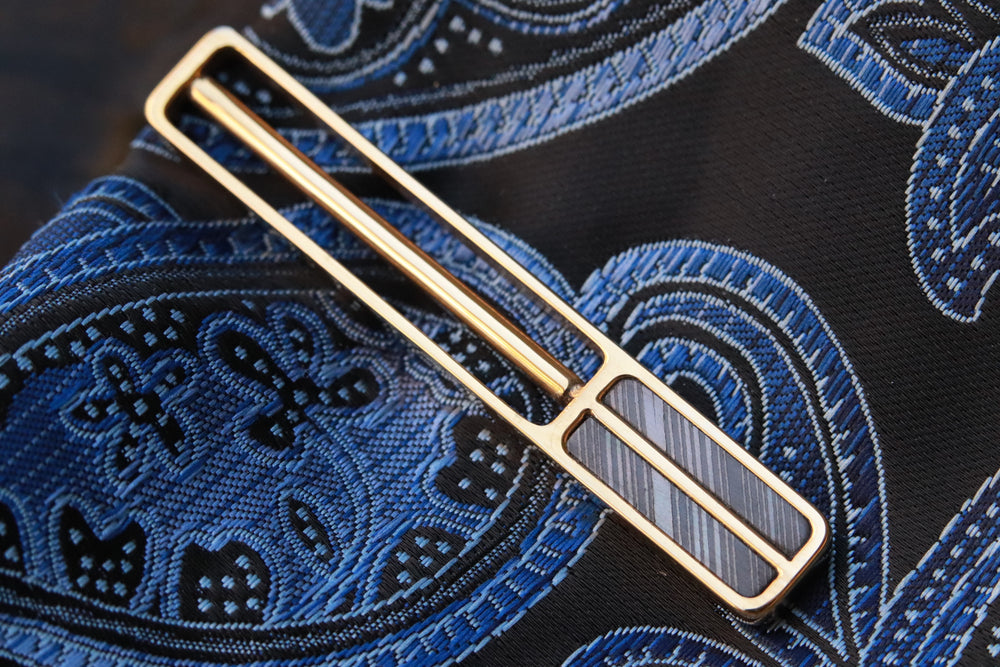 14k Gold tie clip / tie bar