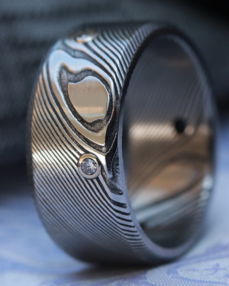 Diamonds and damasteel 10mm customizable ring