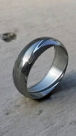 Damascus steel ring Stainless  5.25mm dark etch&quot;TRADITIONAL&quot; wood-grain patern (polished finish) ring! wood ring pattern mens rings
