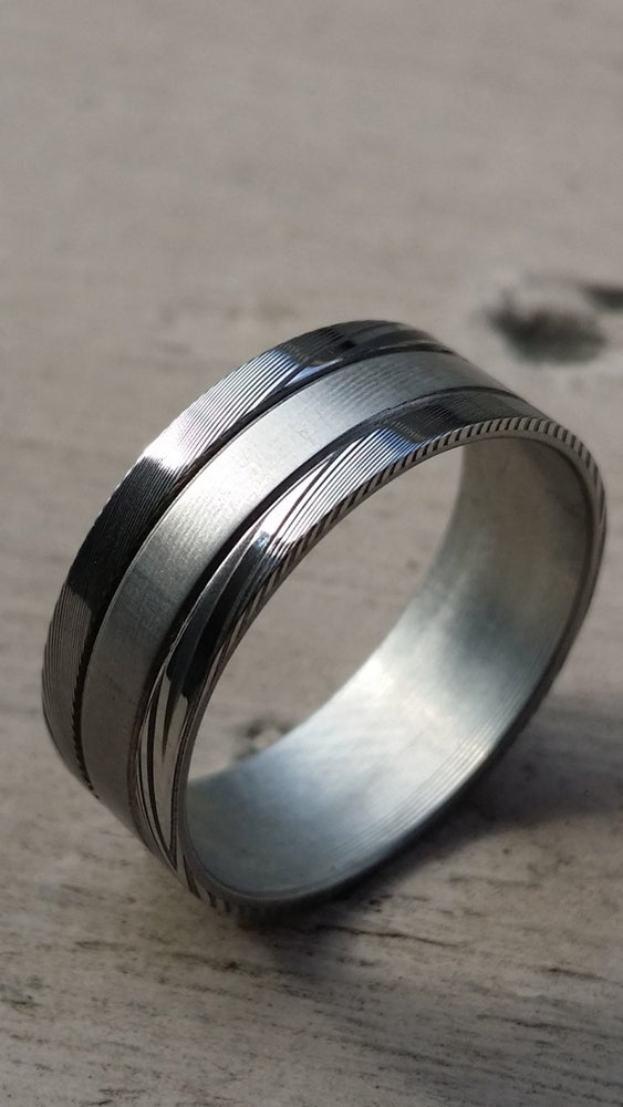 Stainless steel Damascus &quot;WOODGRAIN&quot; 8mm ring!