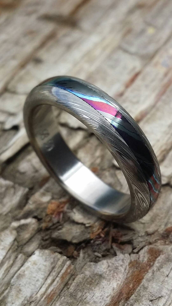 Damascus steel ring New*5.25mm &quot;traditional&quot; style Black Timascus Mokuti & Stainless Damascus , (damasteel) &quot;leaf&quot; pattern (titanium liner)