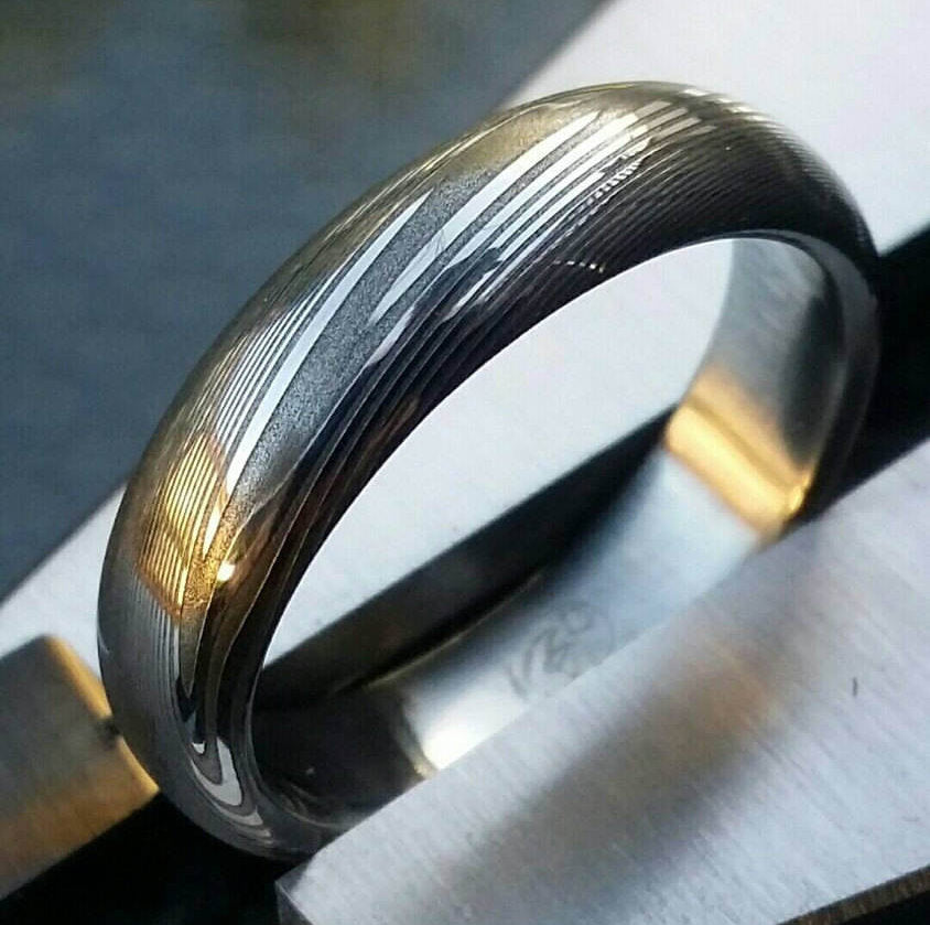Damascus steel ring Stainless  5.25mm dark etch&quot;TRADITIONAL&quot; wood-grain patern (polished finish) ring! wood ring pattern mens rings