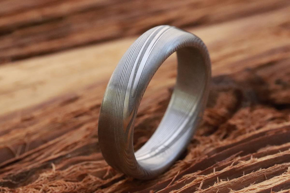 Damascus ring Stainless steel Damascus &quot;WOODGRAIN&quot; Med /light color etch genuine damascus steel ring mens rings 6mm damasteel ring